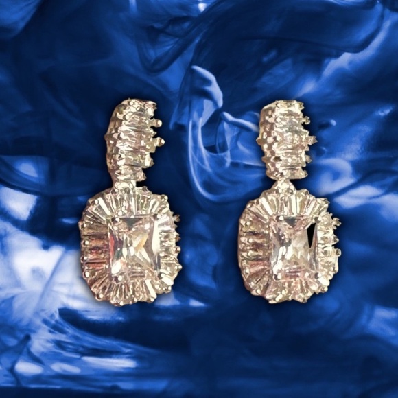 NEW White Gold-Plated Stacked Diamond Simulant Emerald Baguette Drop Earrings - Picture 9 of 14